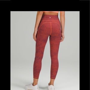 Lululemon Invigorate High Rise Tight 25” legging size 6